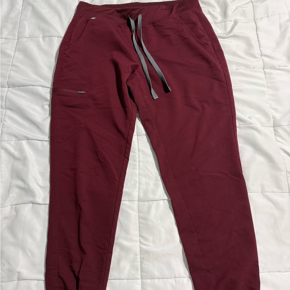 Figs Women's Burgundy Jogger Pants